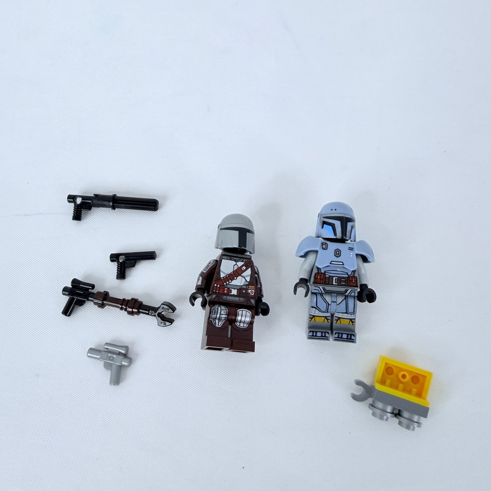 LEGO Star Wars Mandalorian Minifigures Din Djarin & Paz Vizsla with Accessories